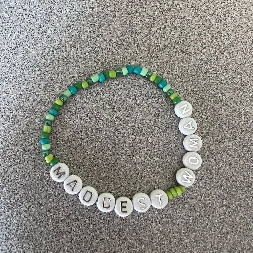 Taylor Swift Friendship Bracelet
